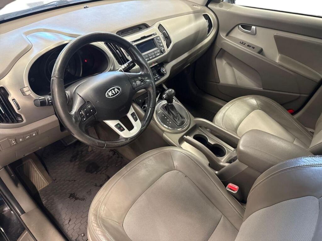 Kia Sportage 2012 Musta
