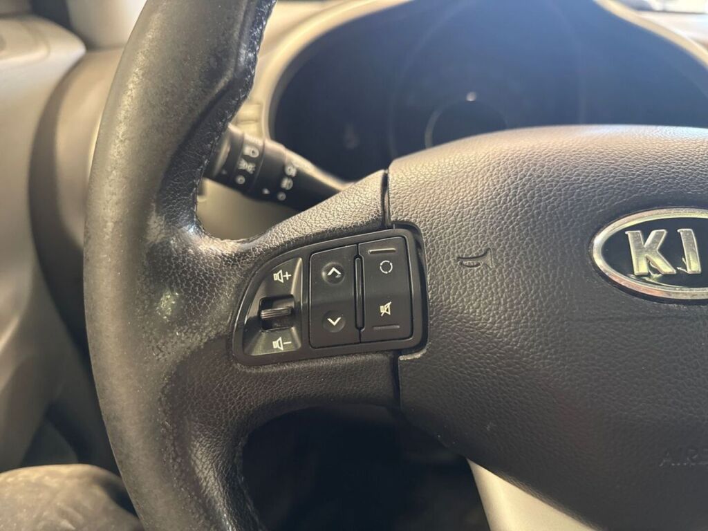 Kia Sportage 2012 Musta