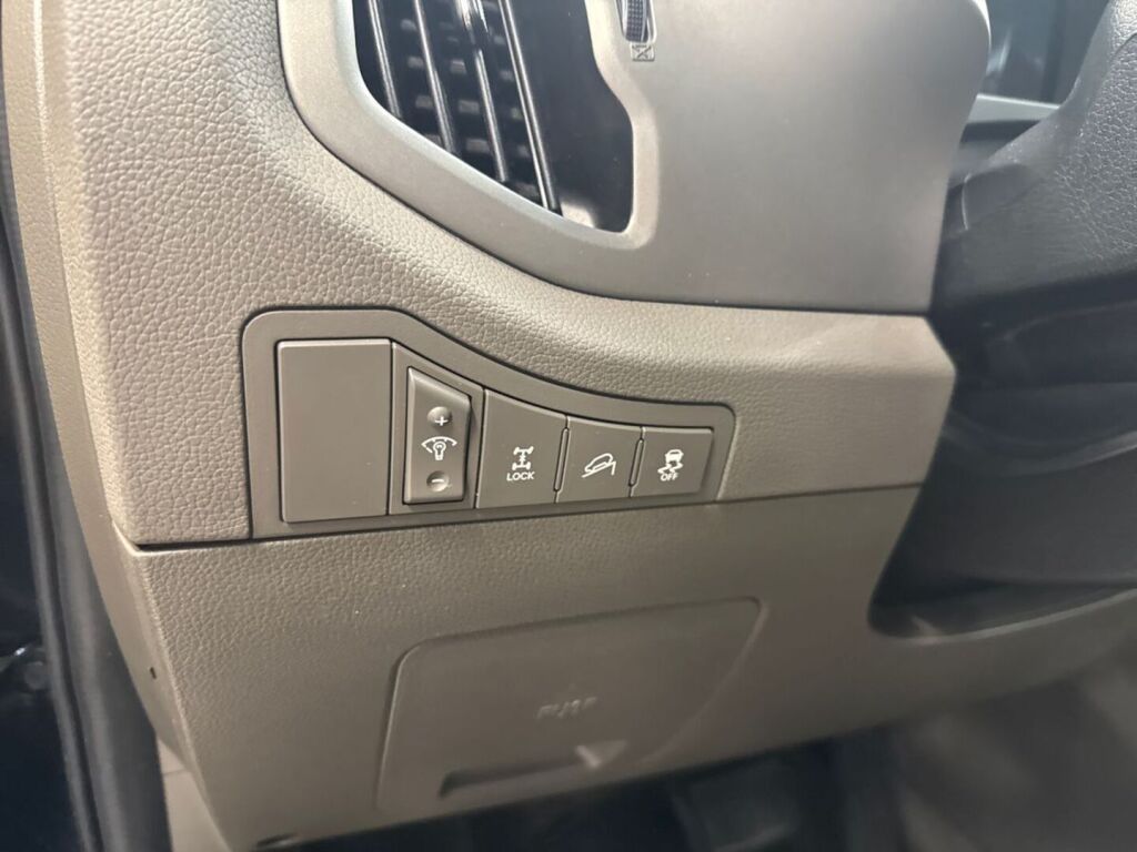 Kia Sportage 2012 Musta