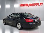 Mercedes-Benz E 2011 Musta