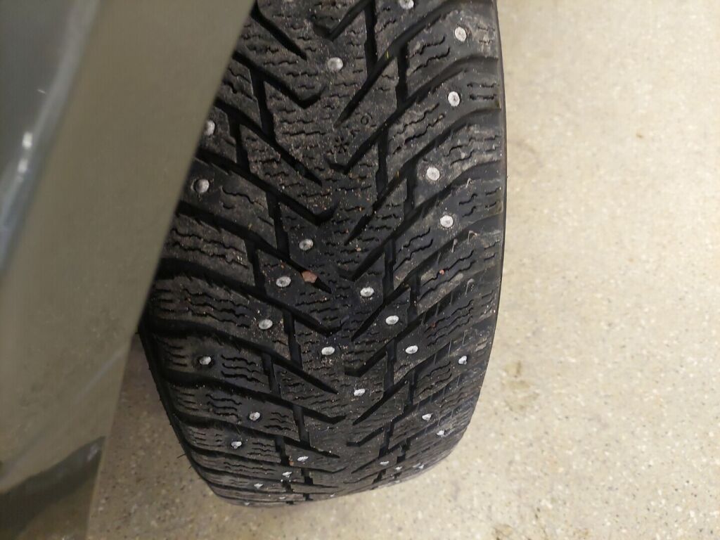 Toyota Avensis 2011 Vihreä