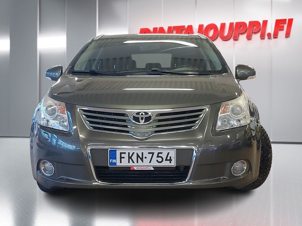 Toyota Avensis 2011 Vihreä