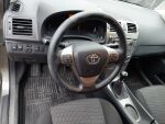 Toyota Avensis 2011 Vihreä