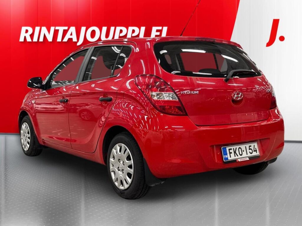 Hyundai i20 2011 Punainen