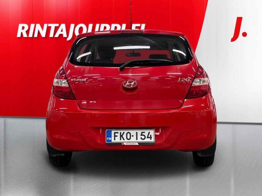 Hyundai i20 2011 Punainen