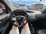 Hyundai i20 2011 Punainen