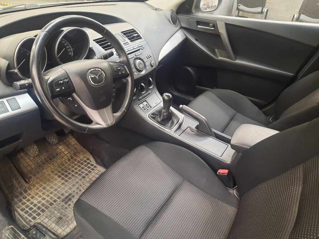 Mazda Mazda3 2013 Harmaa