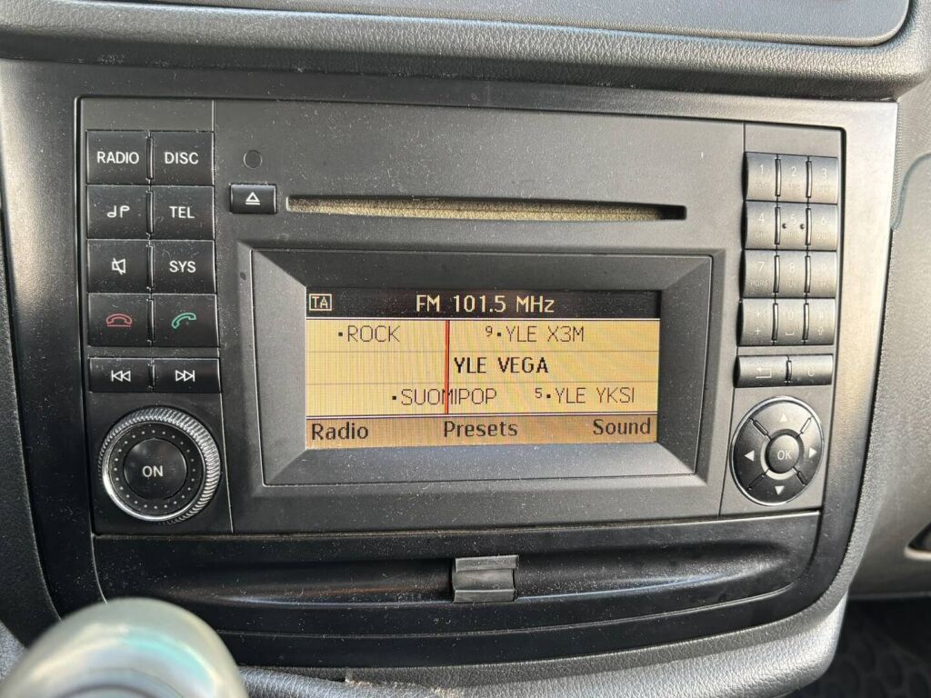 Mercedes-Benz Vito 2012 Ruskea (beige)