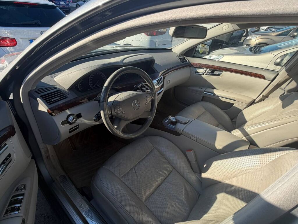 Mercedes-Benz S 2010 Harmaa