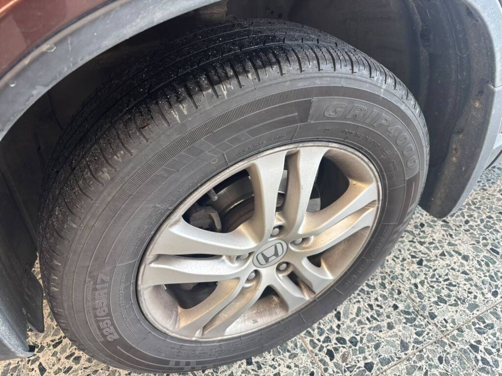 Honda CR-V 2012 Ruskea (beige)