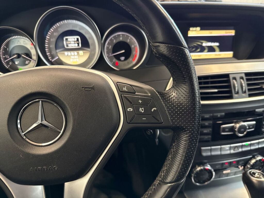Mercedes-Benz C 2012 Harmaa