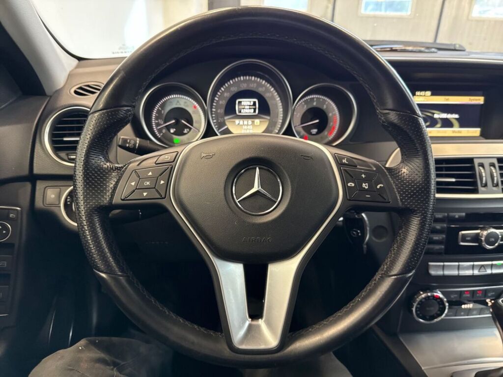 Mercedes-Benz C 2012 Harmaa