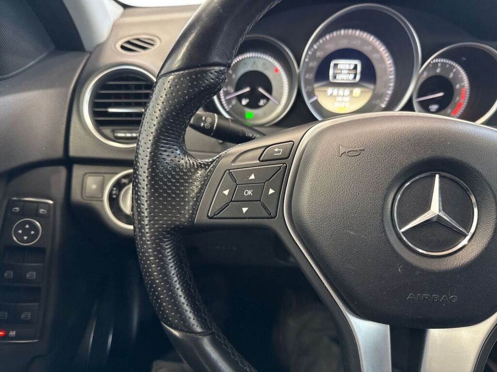 Mercedes-Benz C 2012 Harmaa