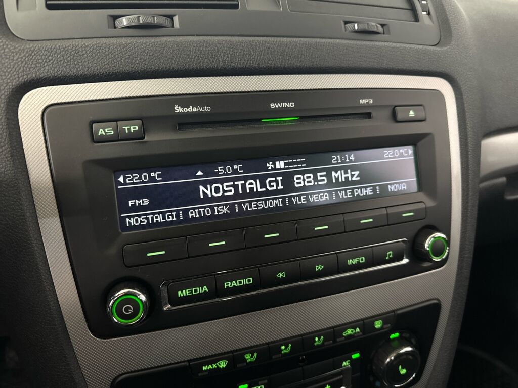 Skoda Octavia 2012 Ruskea (beige)