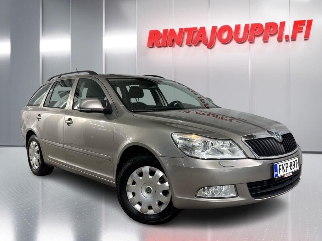 Skoda Octavia 2012 Ruskea (beige)