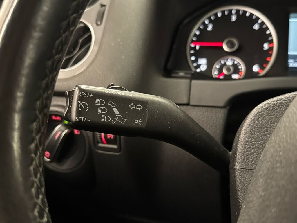 Volkswagen Tiguan 2012 Musta