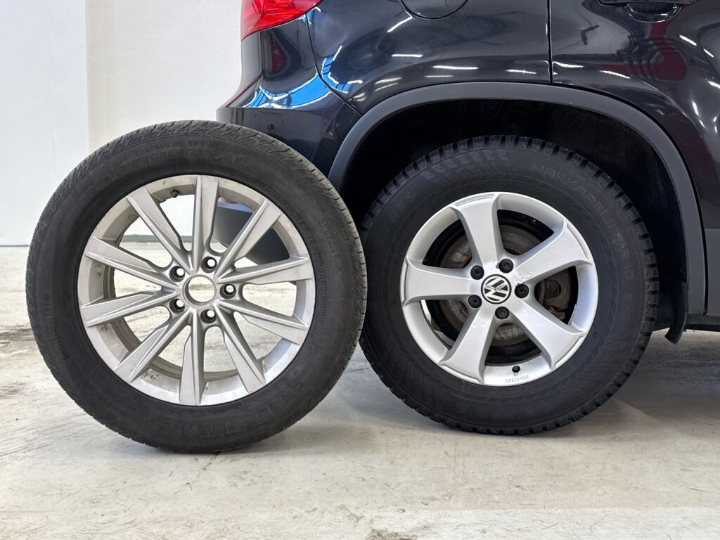 Volkswagen Tiguan 2012 Musta