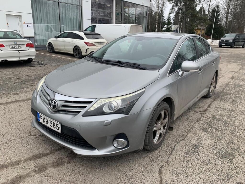 Toyota Avensis 2012 Harmaa