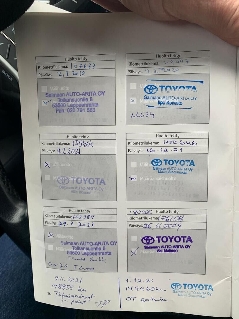 Toyota Avensis 2012 Harmaa