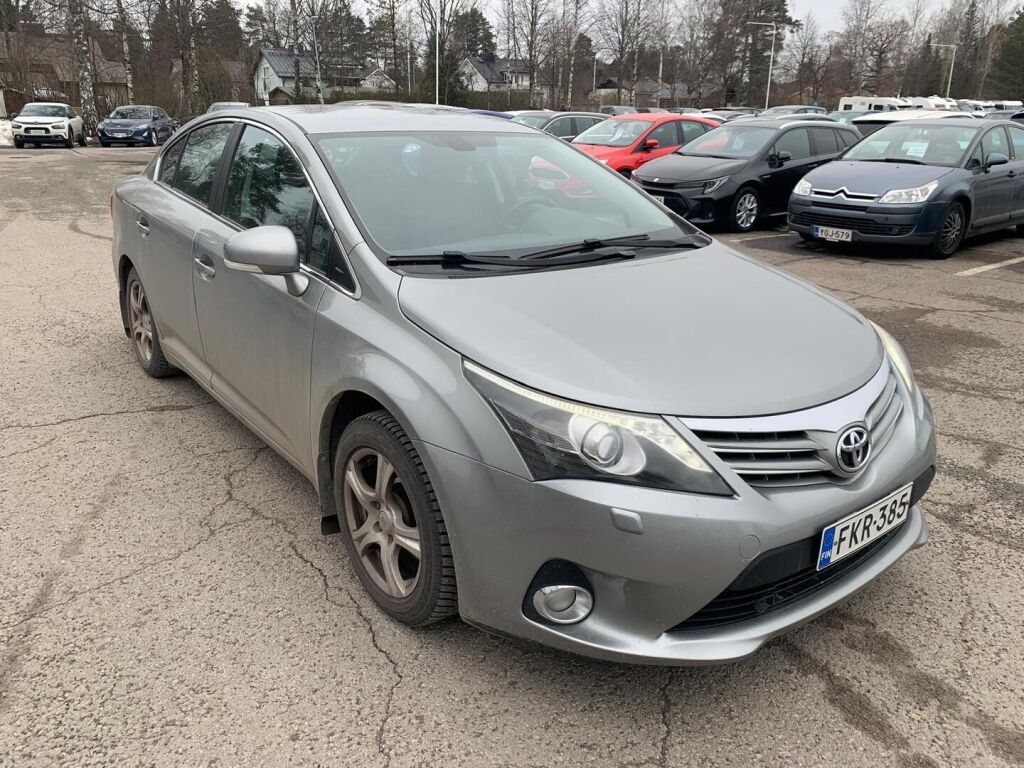 Toyota Avensis 2012 Harmaa