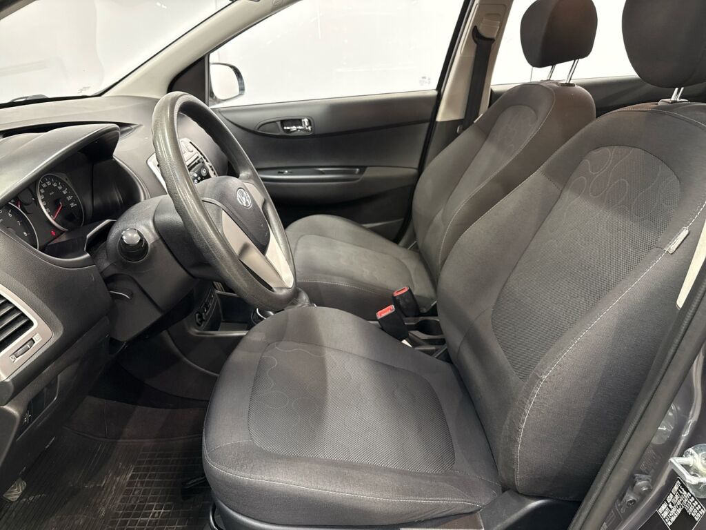 Hyundai i20 2012 Harmaa