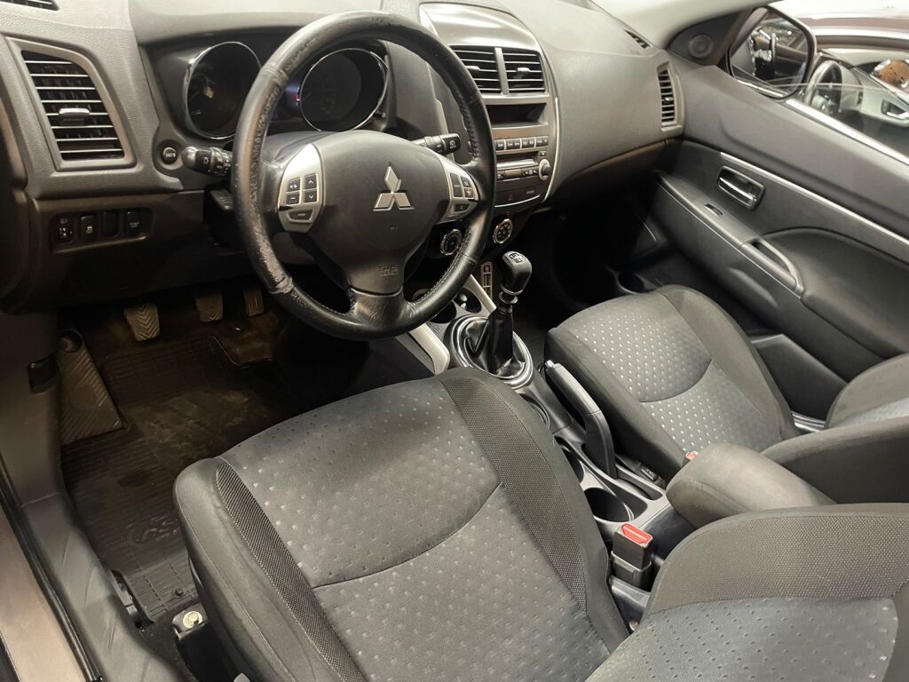 Mitsubishi ASX 2012 Ruskea (beige)