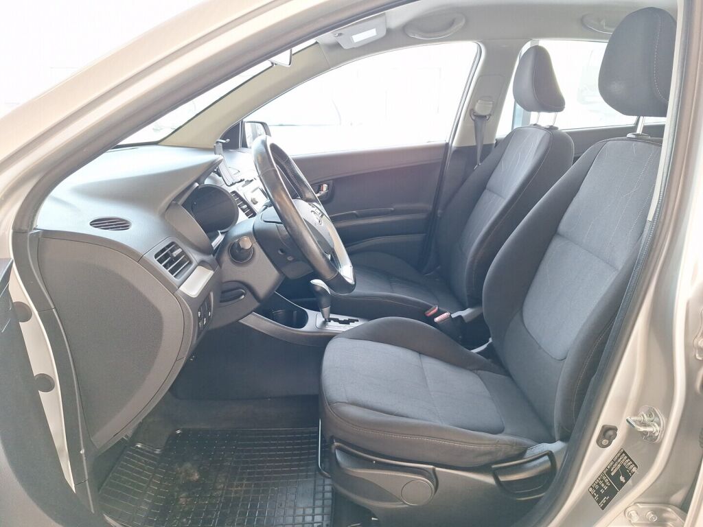Kia Picanto 2012 Hopea
