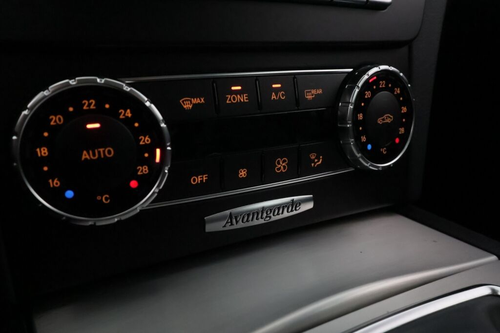 Mercedes-Benz C 2012 Harmaa