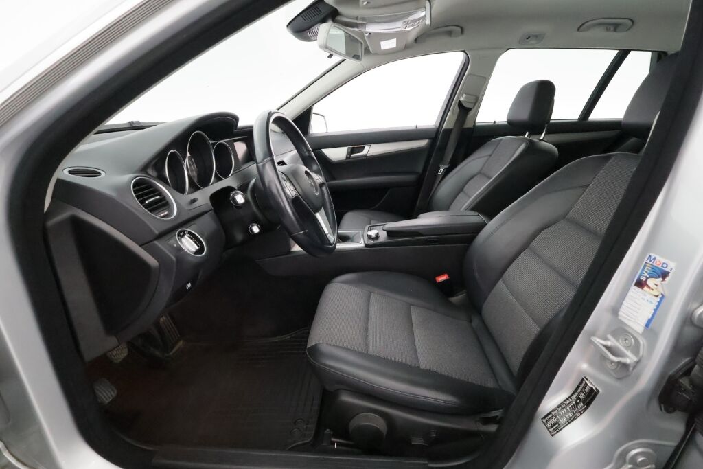 Mercedes-Benz C 2012 Harmaa