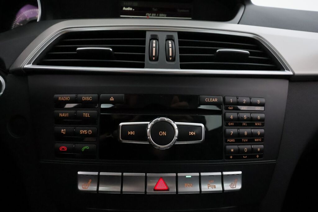 Mercedes-Benz C 2012 Harmaa