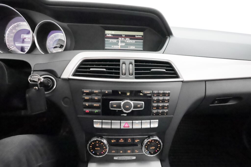 Mercedes-Benz C 2012 Harmaa
