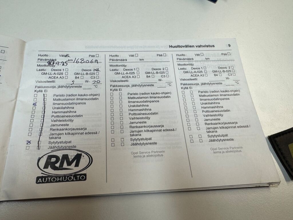 Opel Corsa 2012 Musta