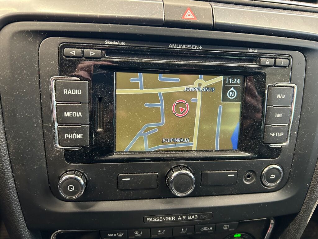 Skoda Superb 2012 Hopea