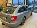 Skoda Superb 2012 Hopea