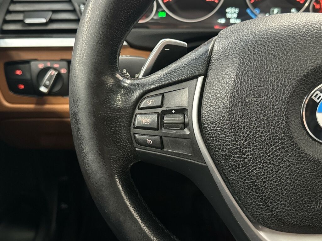 BMW 320 2013 Sininen