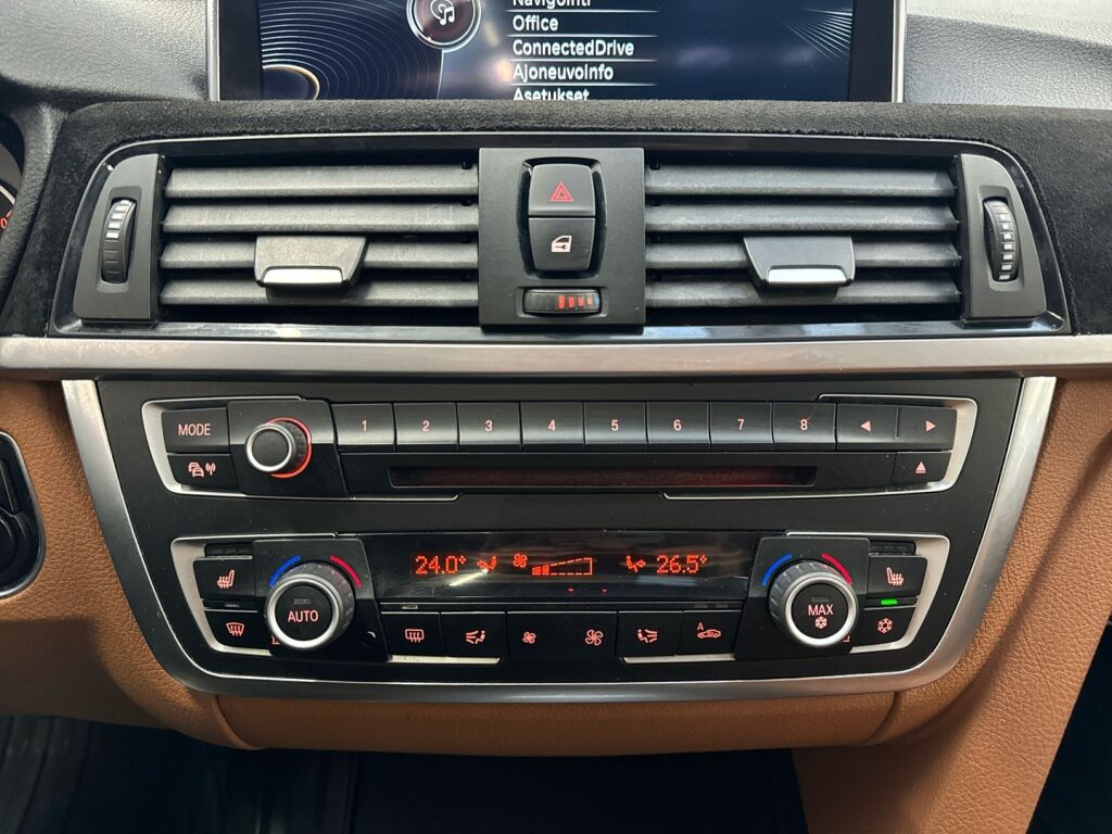 BMW 320 2013 Sininen