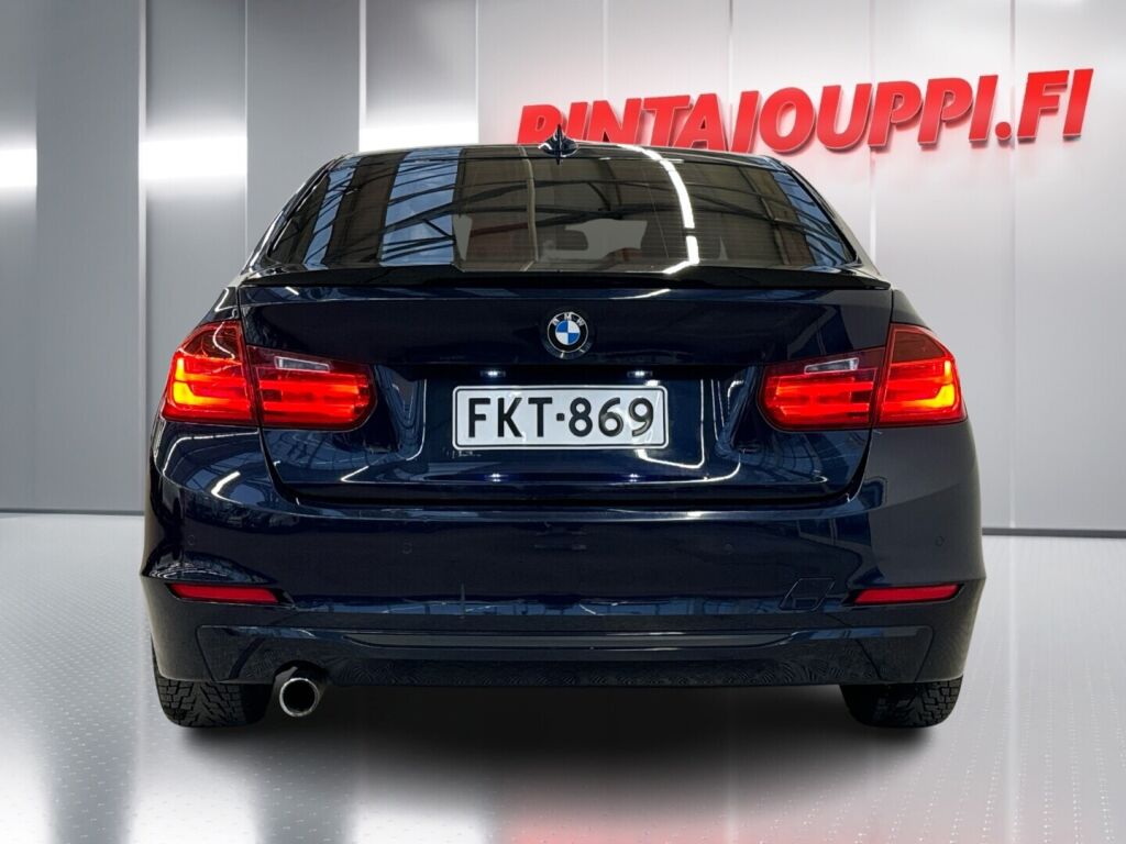 BMW 320 2013 Sininen