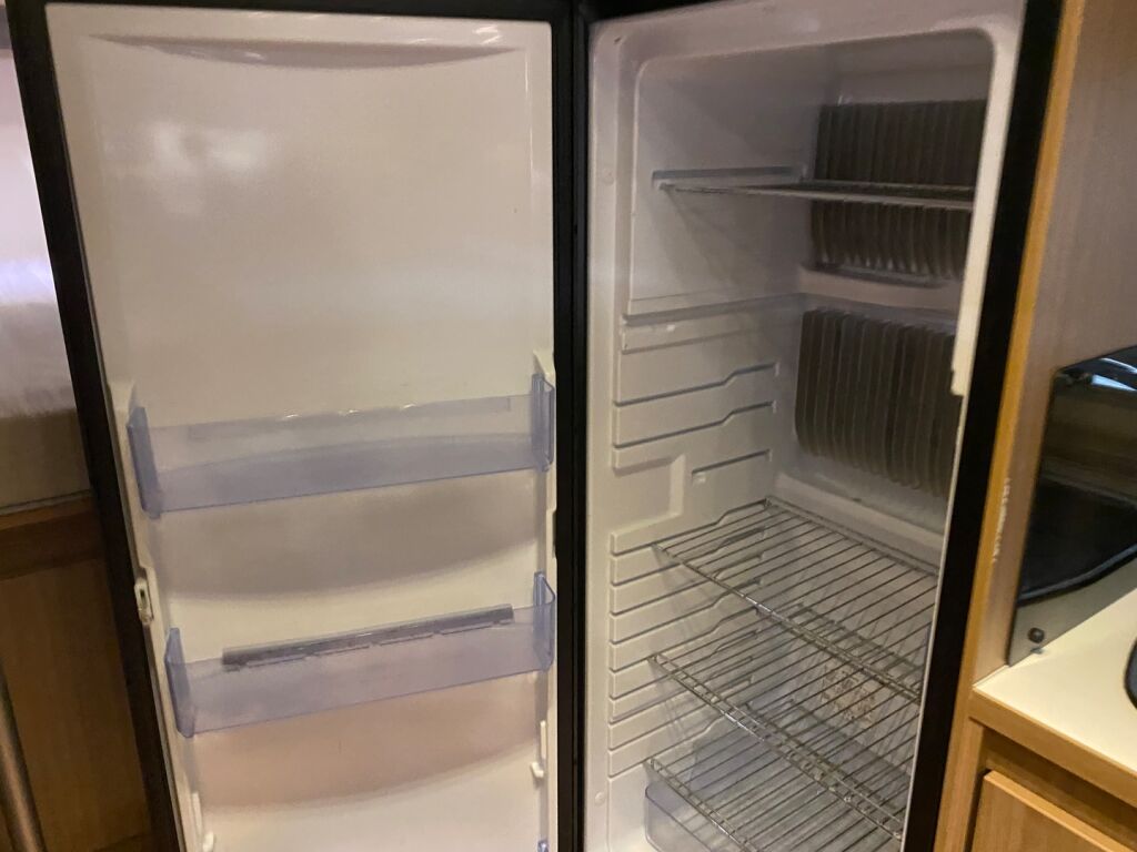 Adria Matrix Axess M 680SP 2013 Valkoinen