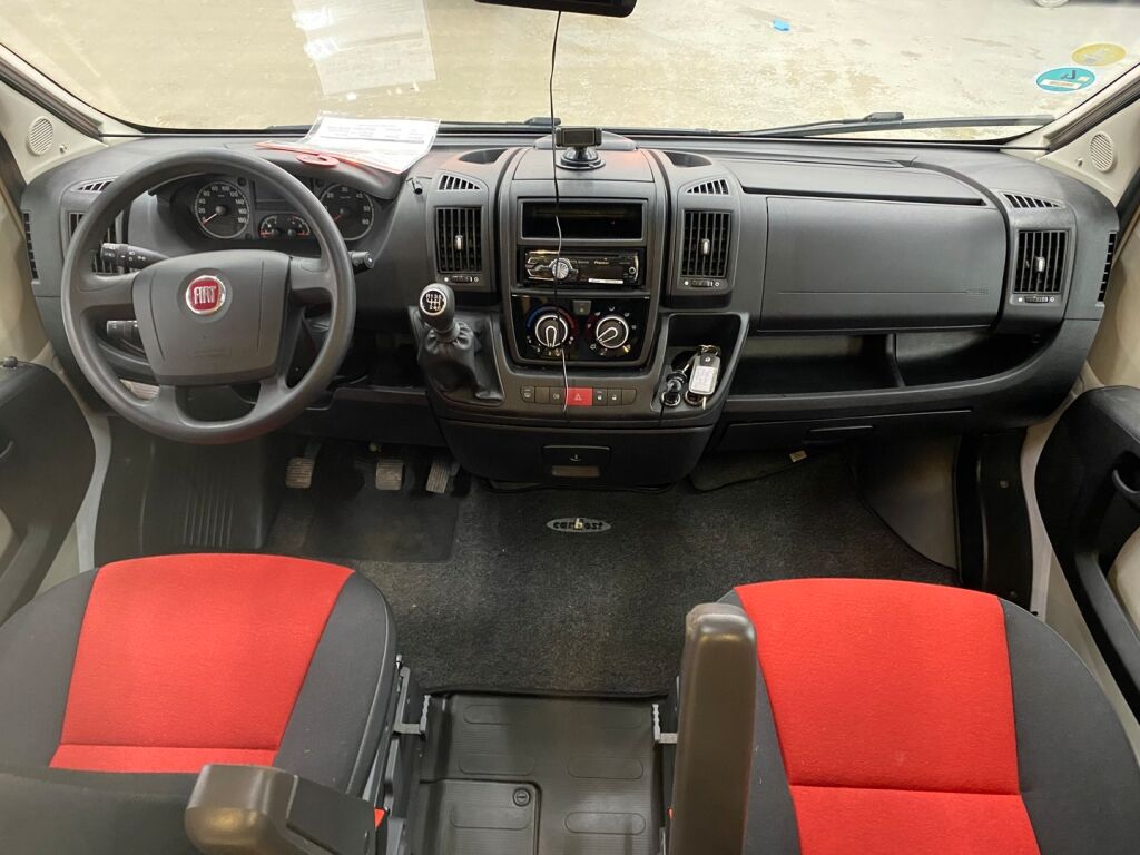 Adria Matrix Axess M 680SP 2013 Valkoinen