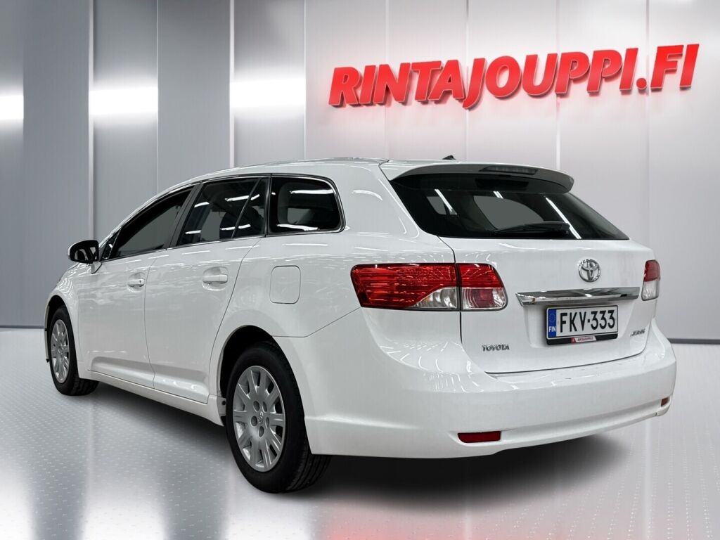 Toyota Avensis 2012 Valkoinen