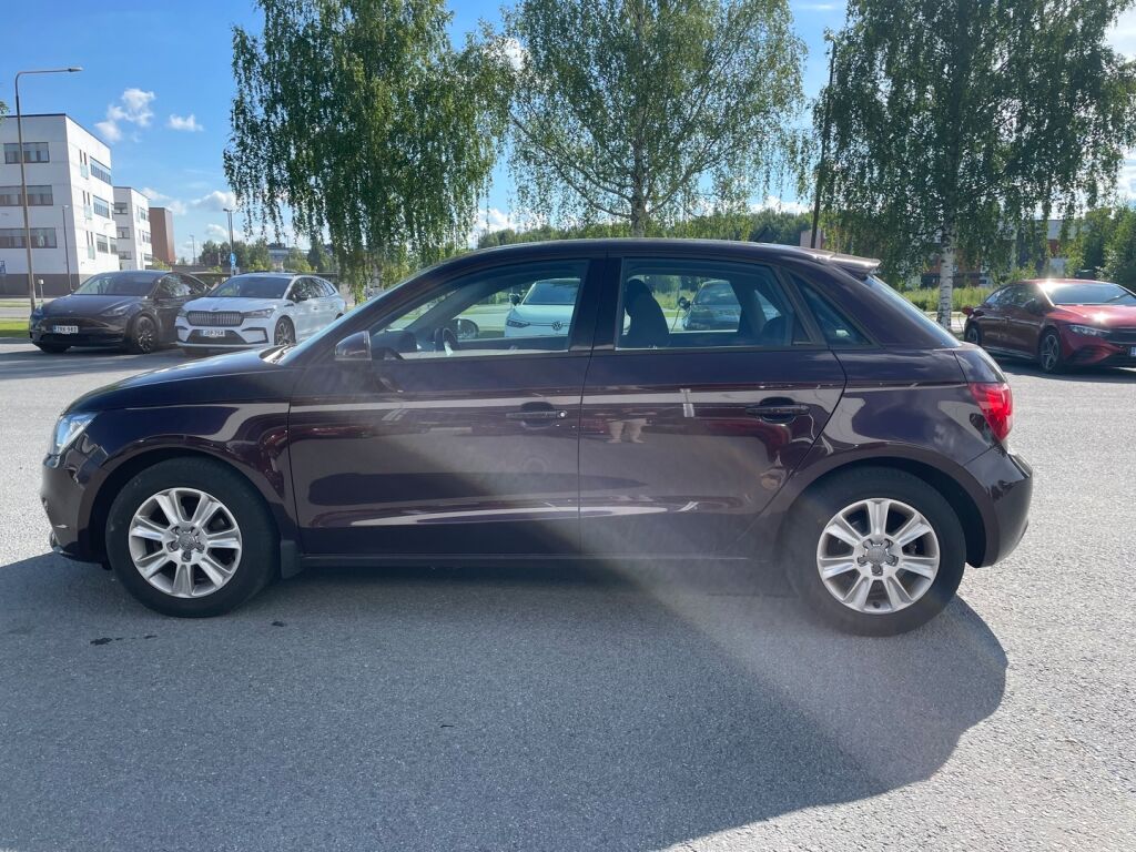 Audi A1 2012 Punainen