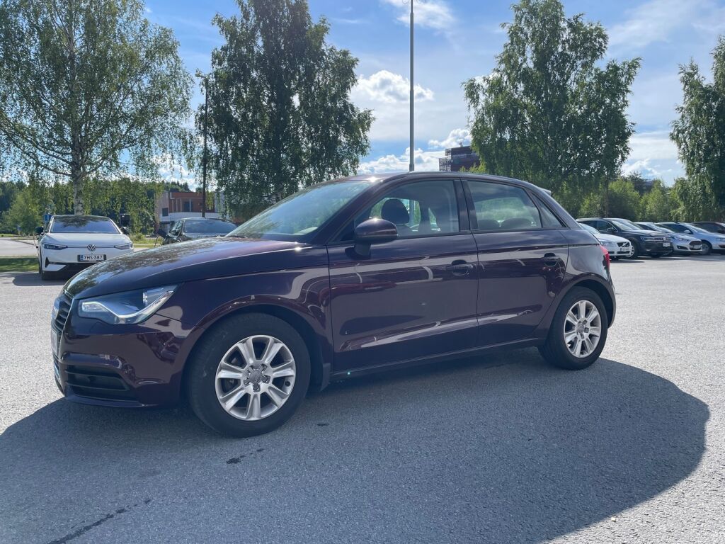 Audi A1 2012 Punainen