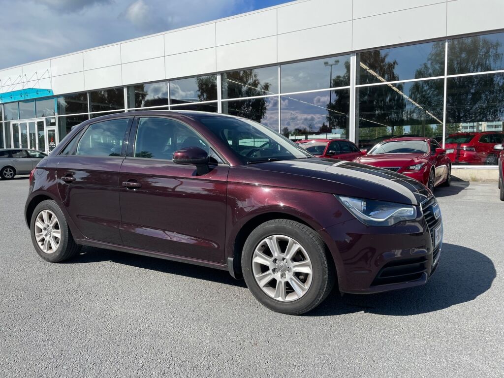 Audi A1 2012 Punainen