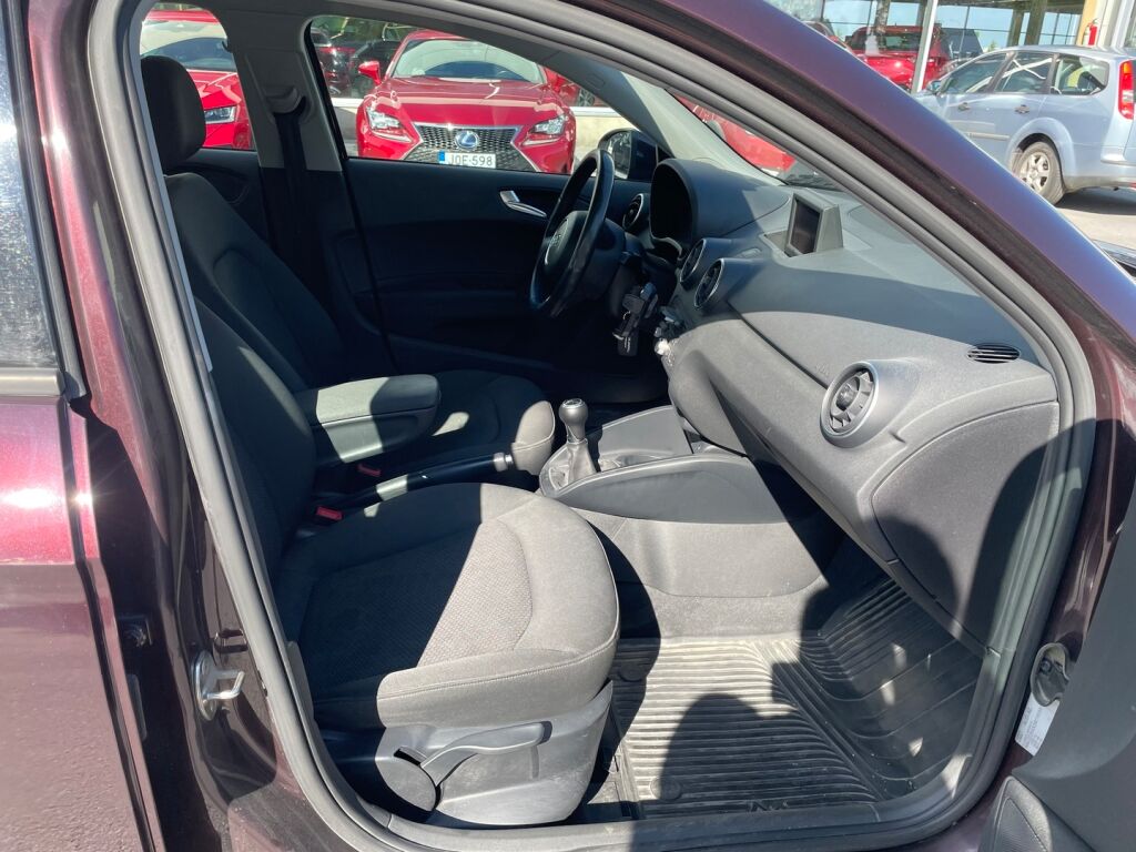 Audi A1 2012 Punainen