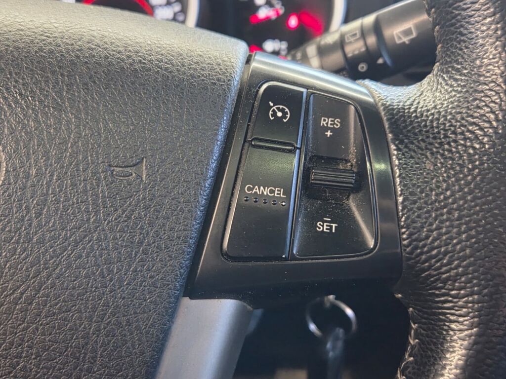 Kia Sorento 2010 Musta