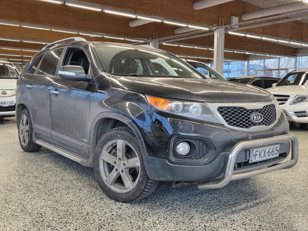 Kia Sorento 2010 Musta