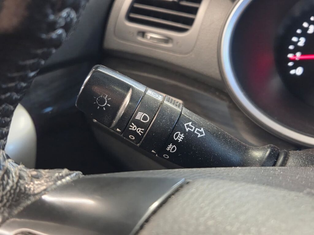 Kia Sorento 2010 Musta