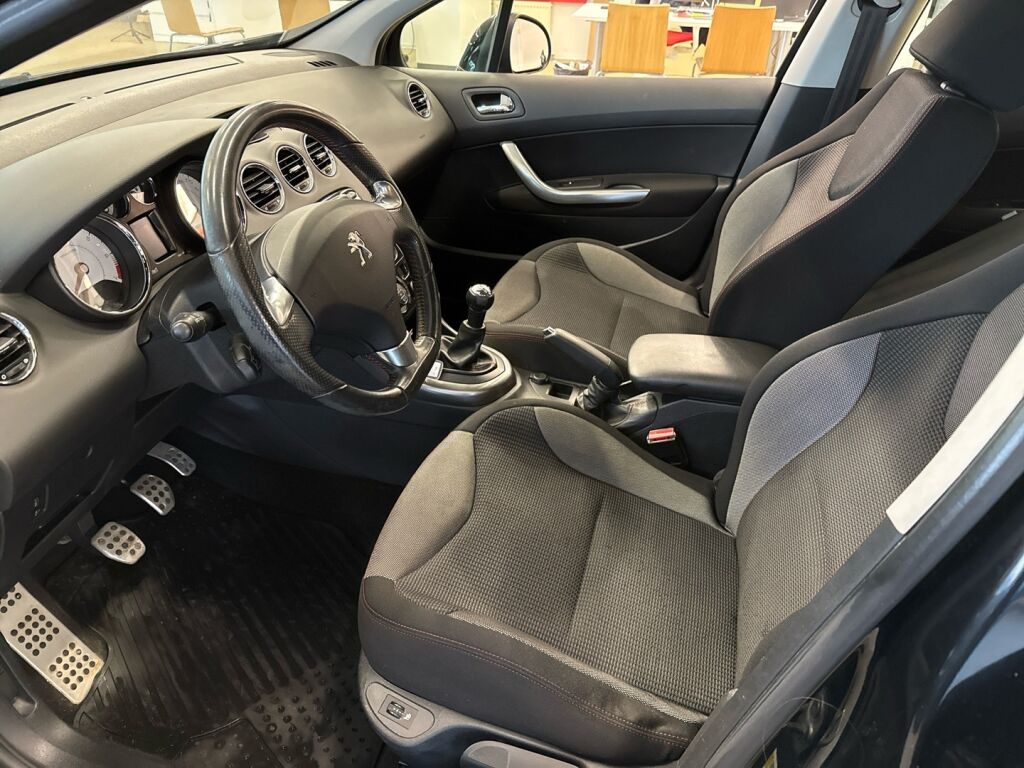 Peugeot 308 2013 Musta