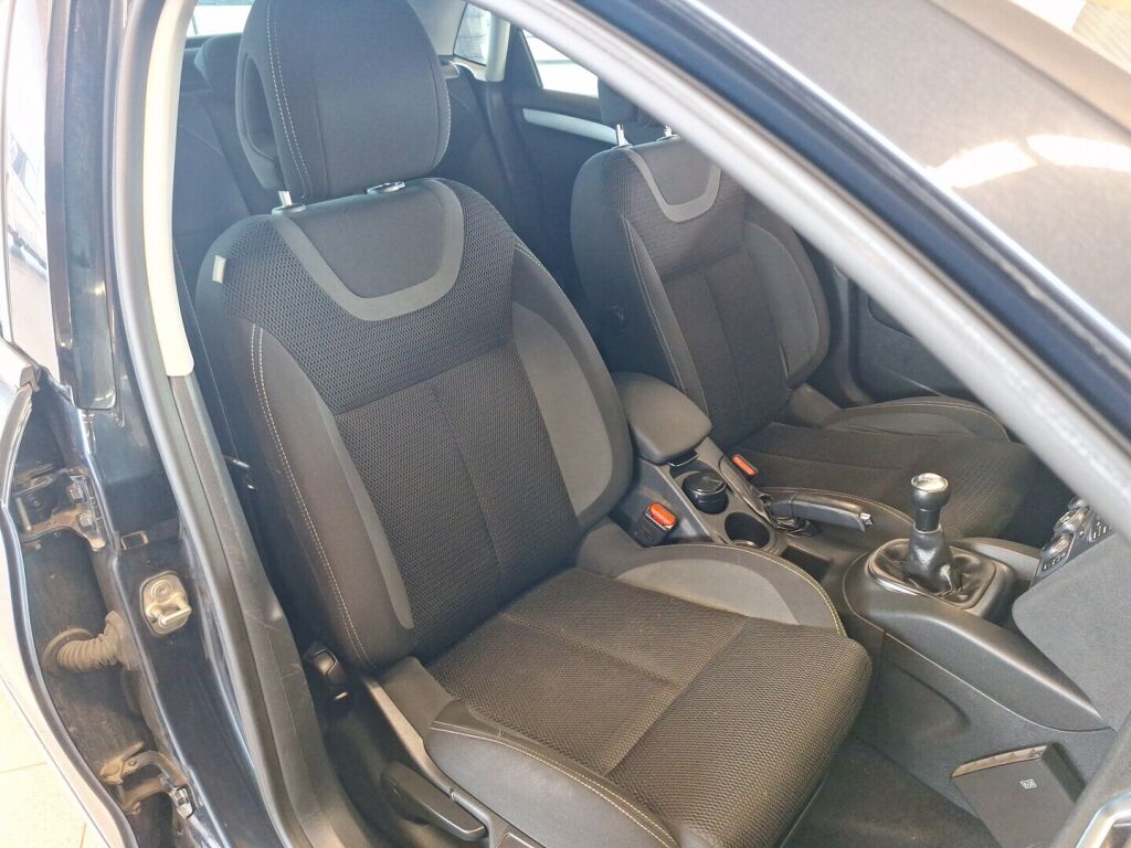 Citroen C4 2013 Sininen