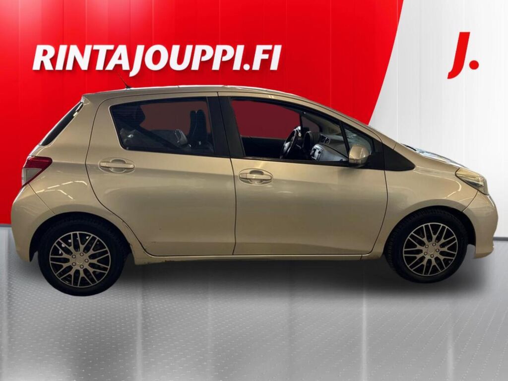Toyota Yaris 2013 Hopea